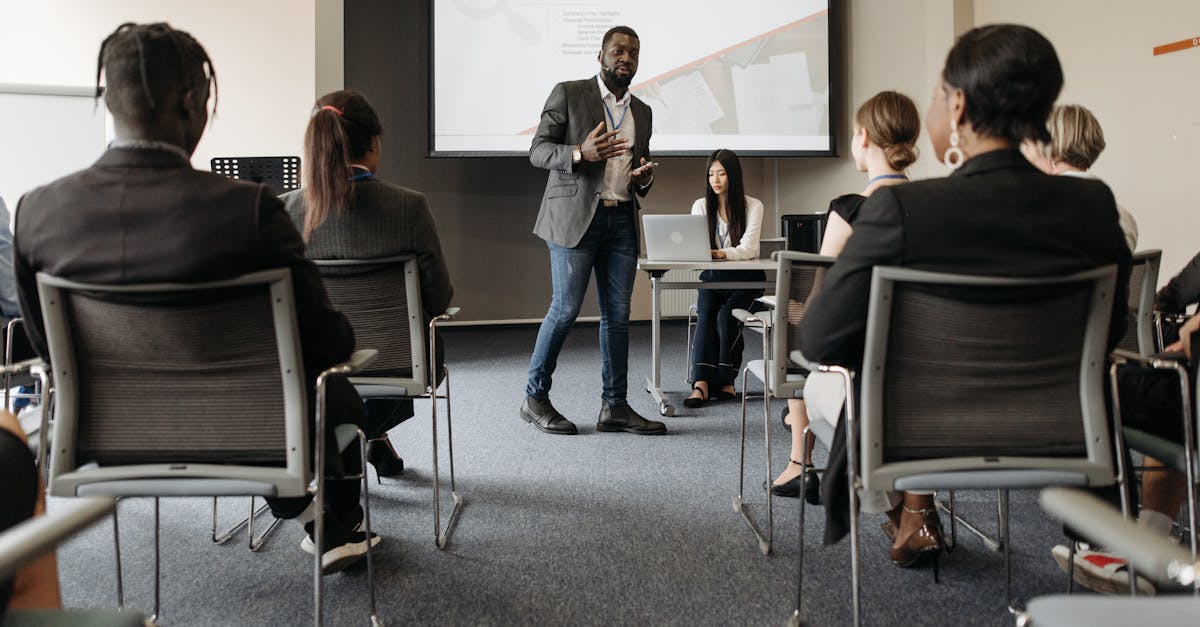 七牛云实名账号：蚂蚁辅助平台代理